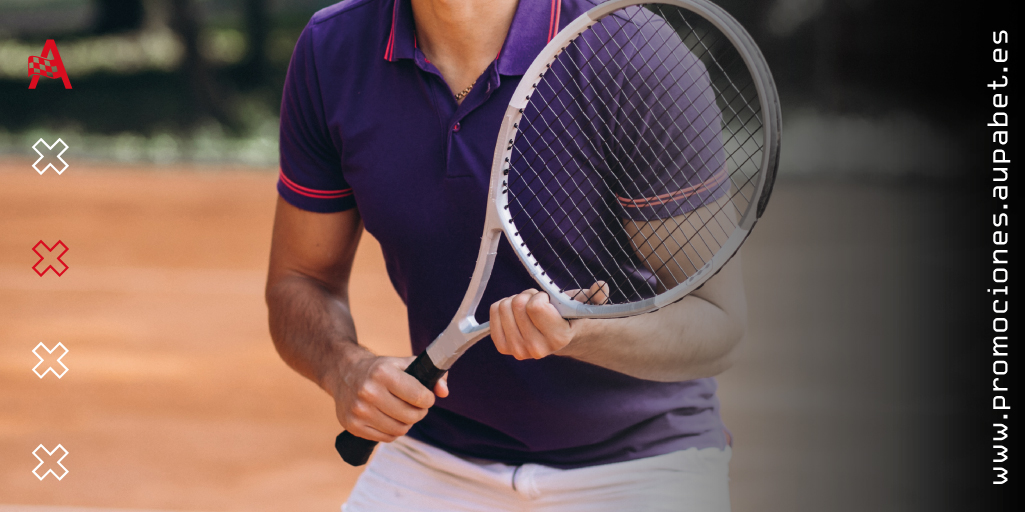 JUGADOR DE TENIS ESPERANDO